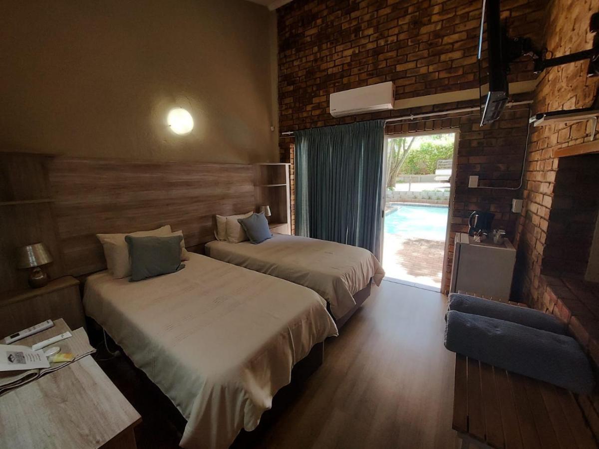 Kruger'S Guest House Уайт-Ривер Экстерьер фото