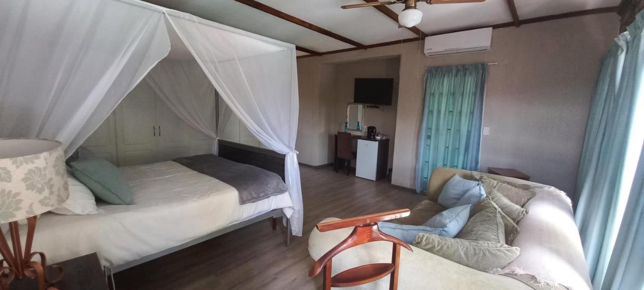 Kruger'S Guest House Уайт-Ривер Экстерьер фото